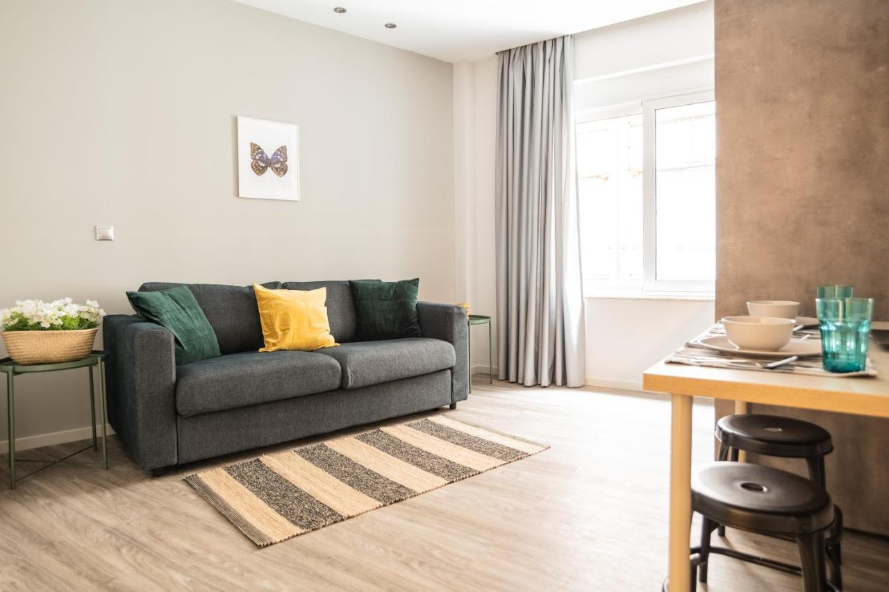 شقة A17 Modern & Cosy 2R Flat Up To 4Ppl Near Parthenon أثينا المظهر الخارجي الصورة