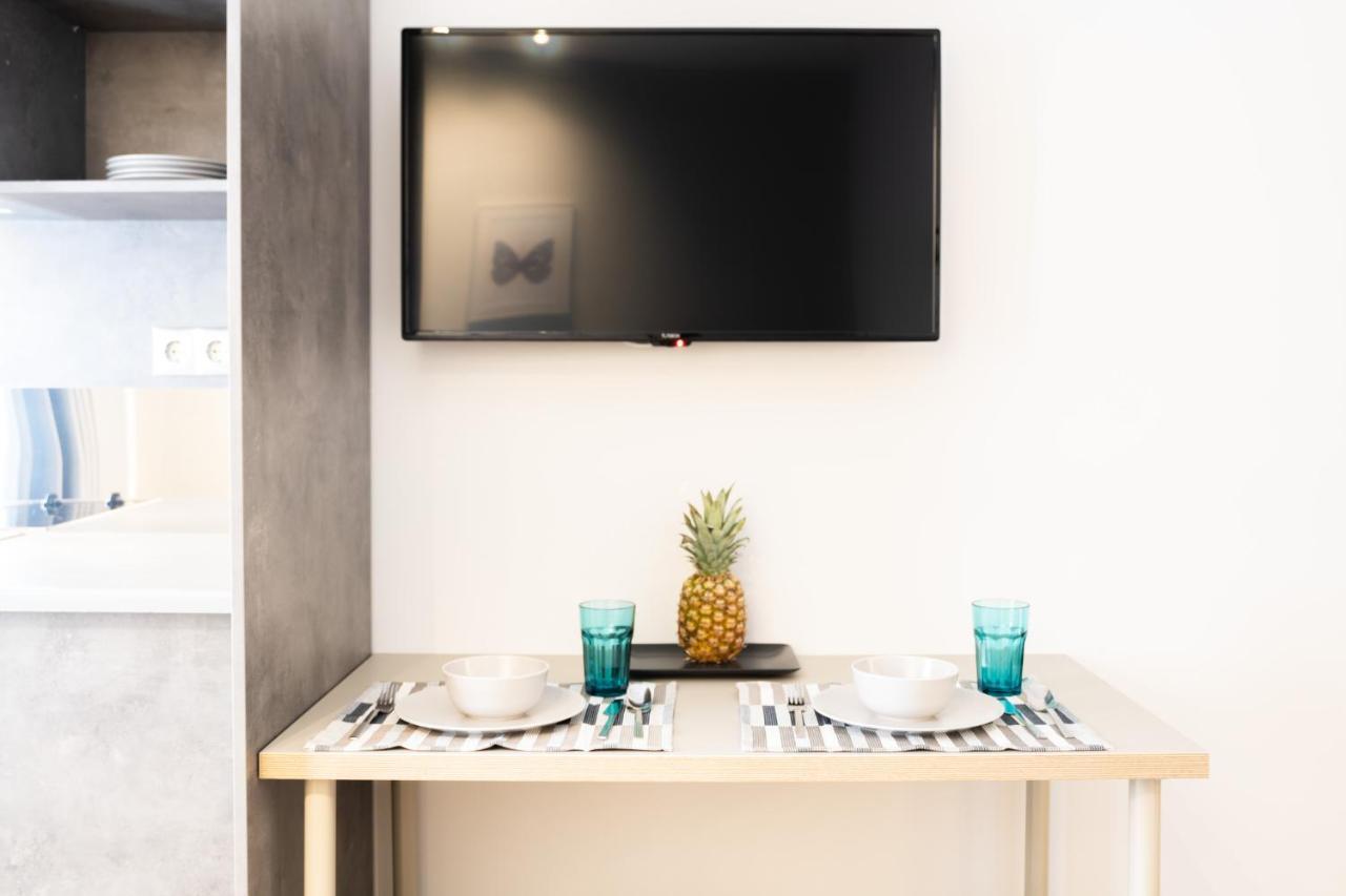 شقة A17 Modern & Cosy 2R Flat Up To 4Ppl Near Parthenon أثينا المظهر الخارجي الصورة